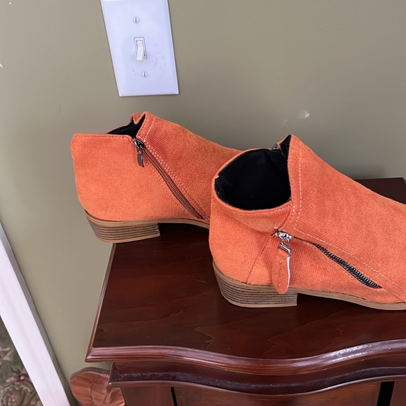 Casual Swede-like booties - Picture 5 of 6